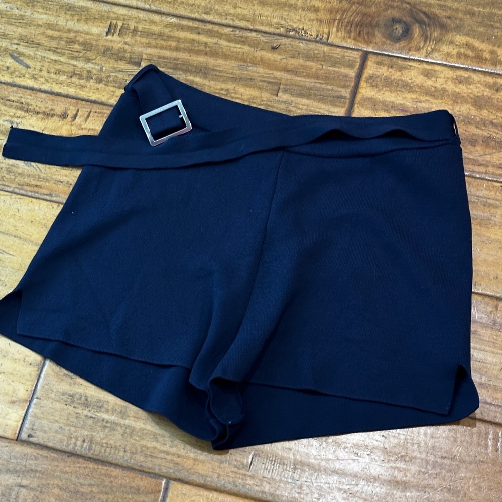 Zara knit navy shorts size small